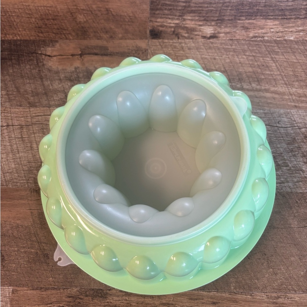 Vintage Tupperware 3 piece dessert mold